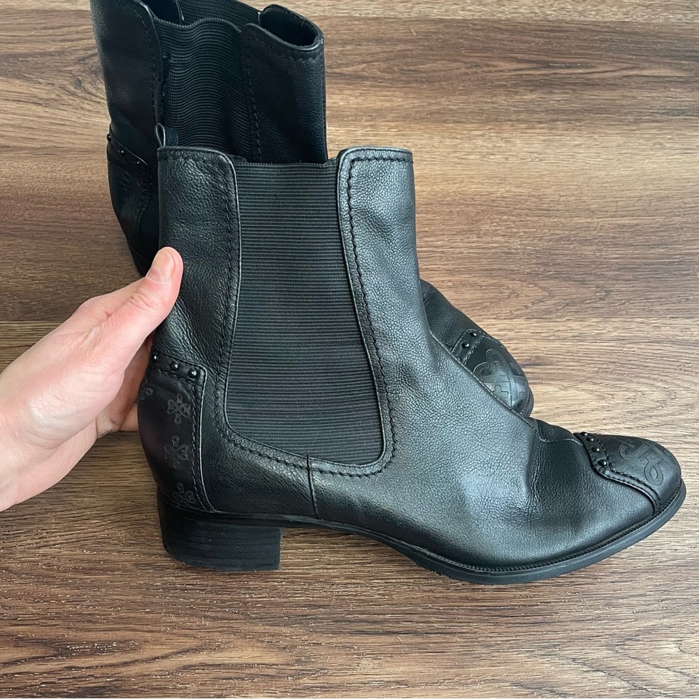 Carnaby London Hand Made Black Genuine Leather Booties Boots.